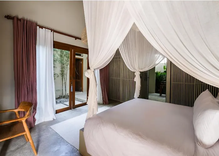 Kikaa Bingin Villa *